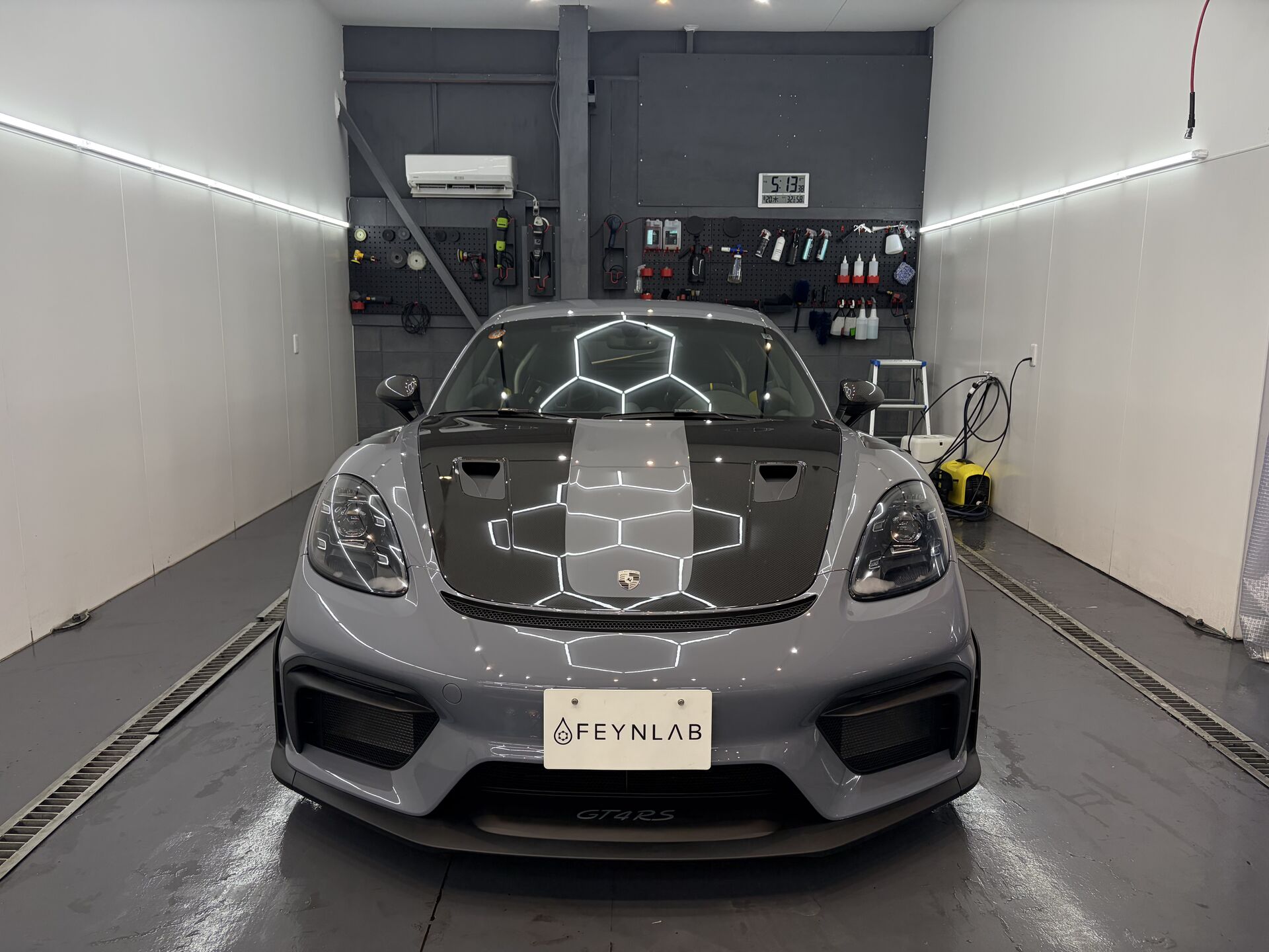 ポルシェ718 ケイマンGT4RS
